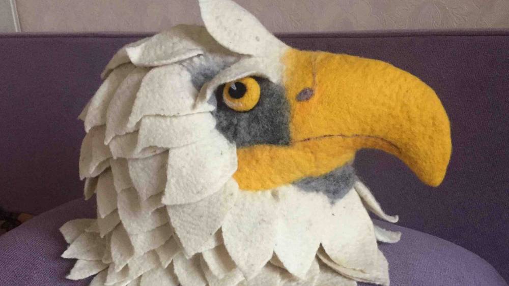 Лиса с лукавинкой и черевички: у брянской учительницы ожили даже домашние тапочки