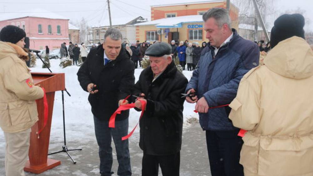 В Рогнедине Брянской области открыли сквер Солдатской доблести