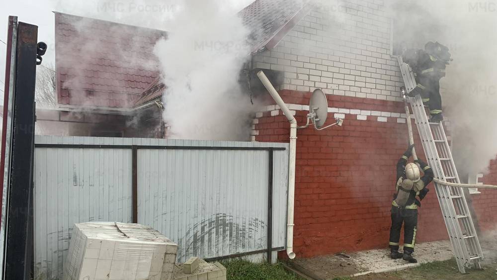 В МЧС странным образом опровергли сообщение властей Брянска о гибели человека в огне