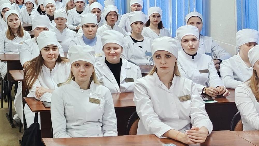 На чемпионате профессионалов в Петербурге Брянщину представит студентка медколледжа