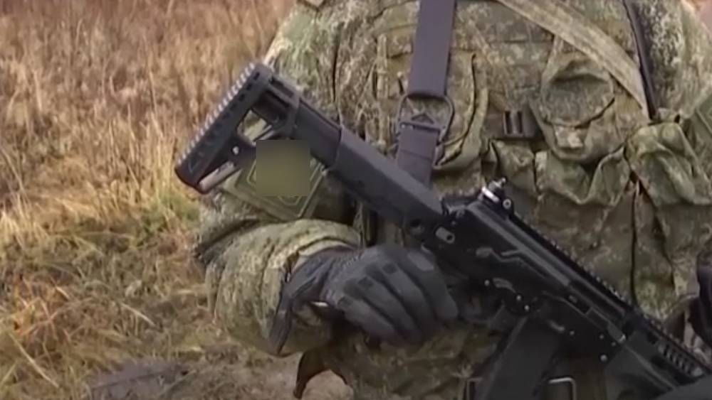 Шестеро российских военных с автоматами покинули позиции в Брянской области