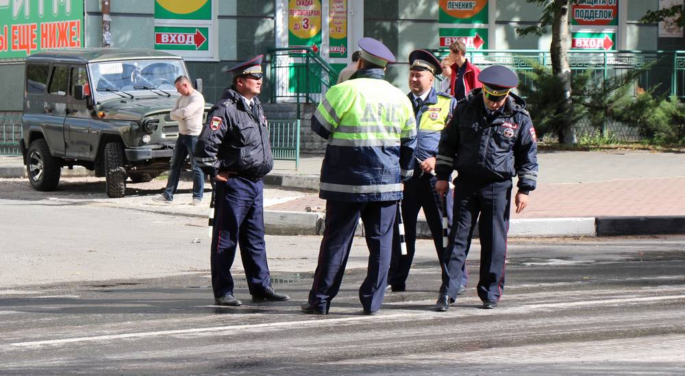 Брянская полиция за 2 дня проверила 259 человек и разоблачила 11 нарушителей