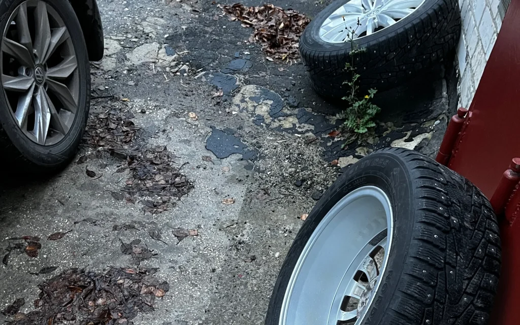 В ГАИ Брянской области напомнили водителям о необходимости перейти на зимние шины
