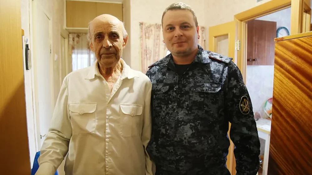 Брянских ветеранов уголовно-исполнительной системы поздравили с праздником