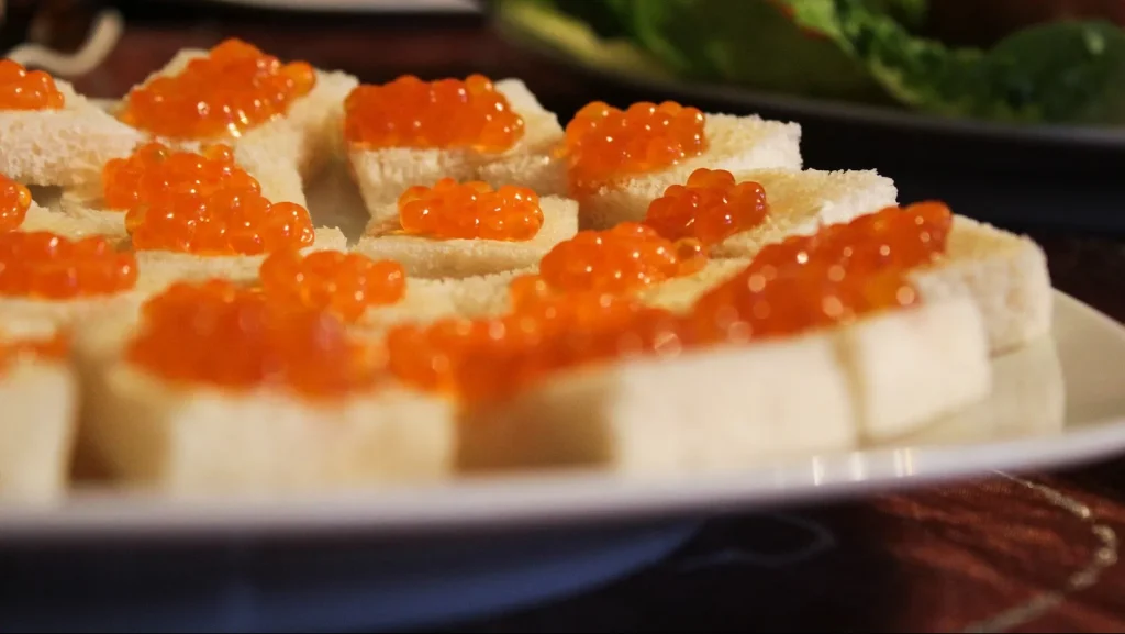 Жителей Брянской области попросили не ждать низких цен на красную икру