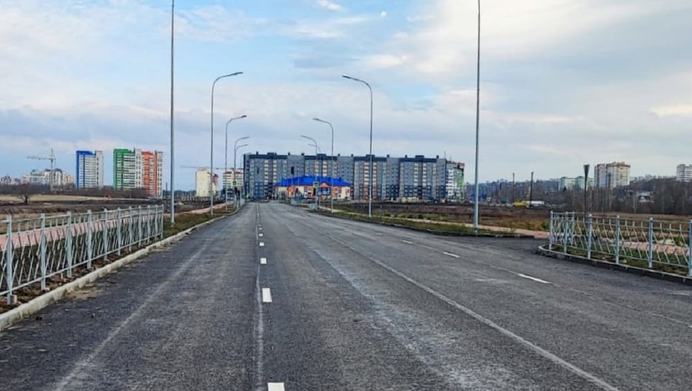 В Брянске продолжили строить три новые дороги в микрорайоне на улице Флотской
