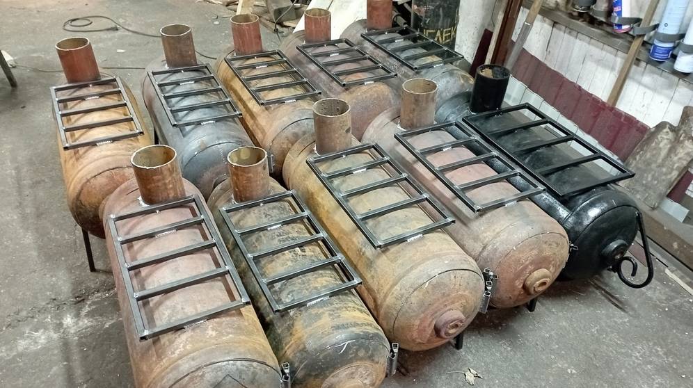 Сварщик из Брянска Александр Дудин изготовил мини-печи для военнослужащих в зоне СВО