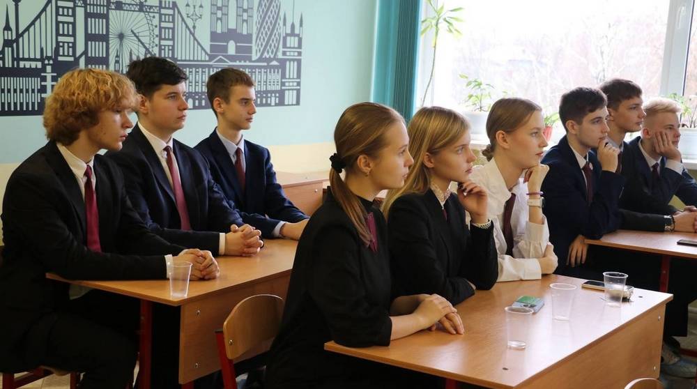 Педагоги Губернаторского Дворца имени Ю.Гагарина заразили лицеистов энергией творчества