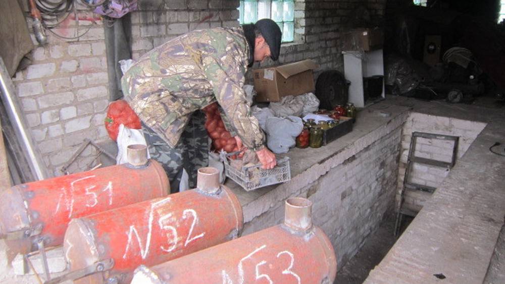 Брянский казак Георгий Крючков изготовил буржуйки для бойцов