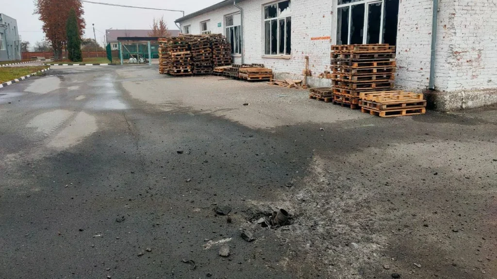 В Белгородской области от прилета украинского снаряда пострадали трое мужчин
