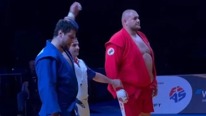 Легендарный брянский борец Артем Осипенко стал 10-кратным чемпионом мира по самбо
