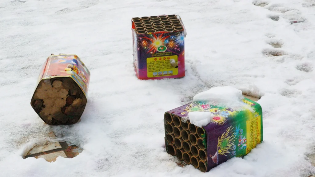 Главу «Лиги безопасного интернета» попросили запретить продажу петард детям