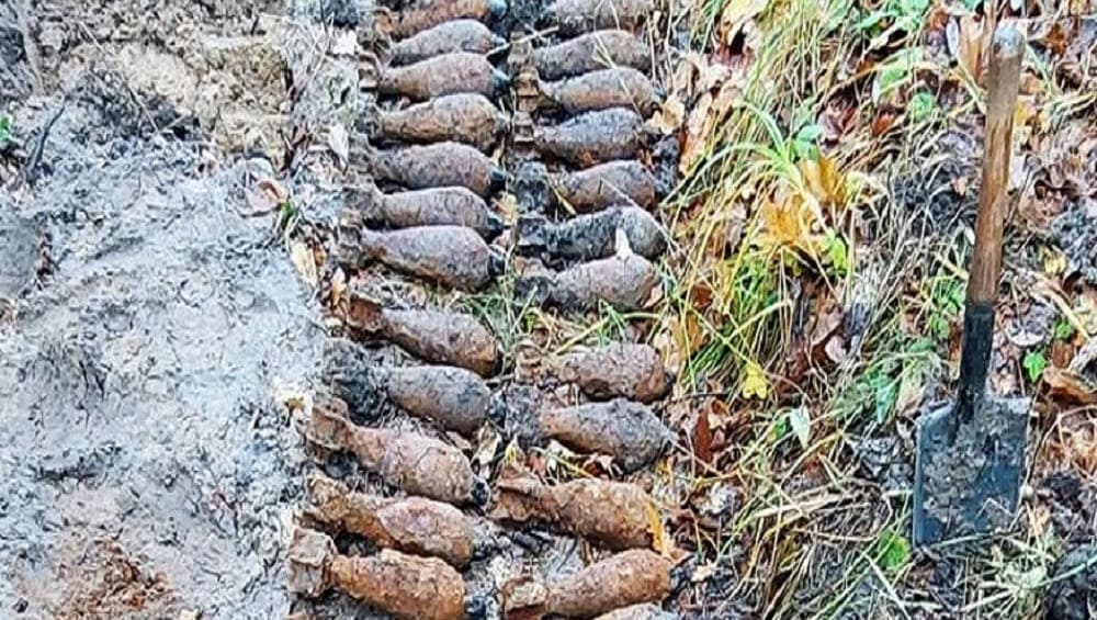 В Брянском районе обнаружили подготовленный чёрными копателями схрон с 50 минами