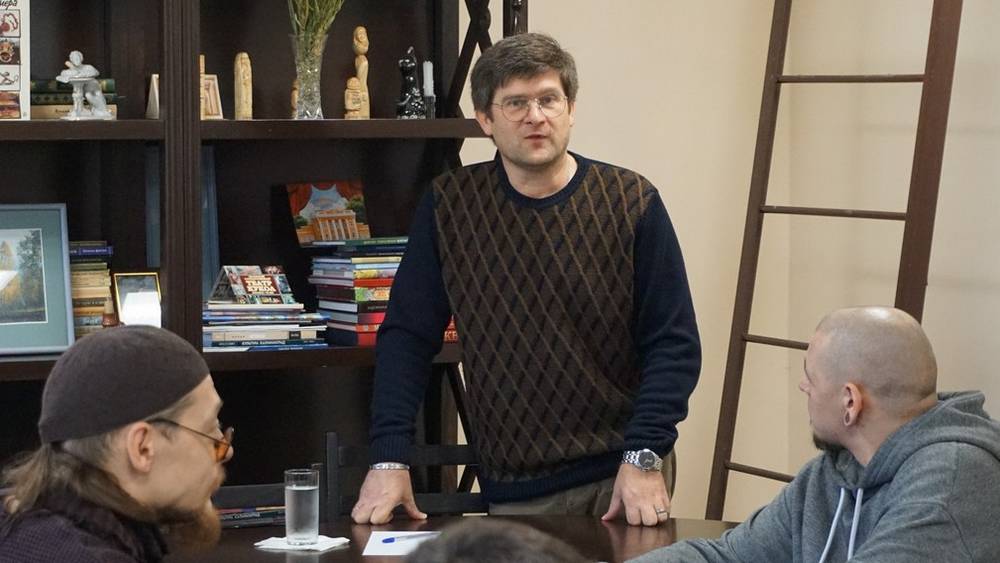Главным режиссером Брянского театра кукол назначен Валерий Баджи