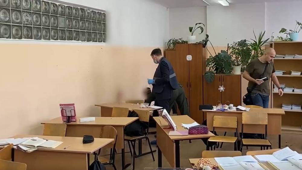 На отца устроившей бойню в брянской гимназии восьмиклассницы завели второе уголовное дело