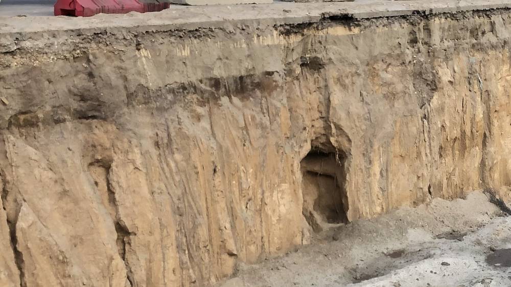 Слесарь Севского водоканала погиб при обрушении грунта во время ремонтных работ