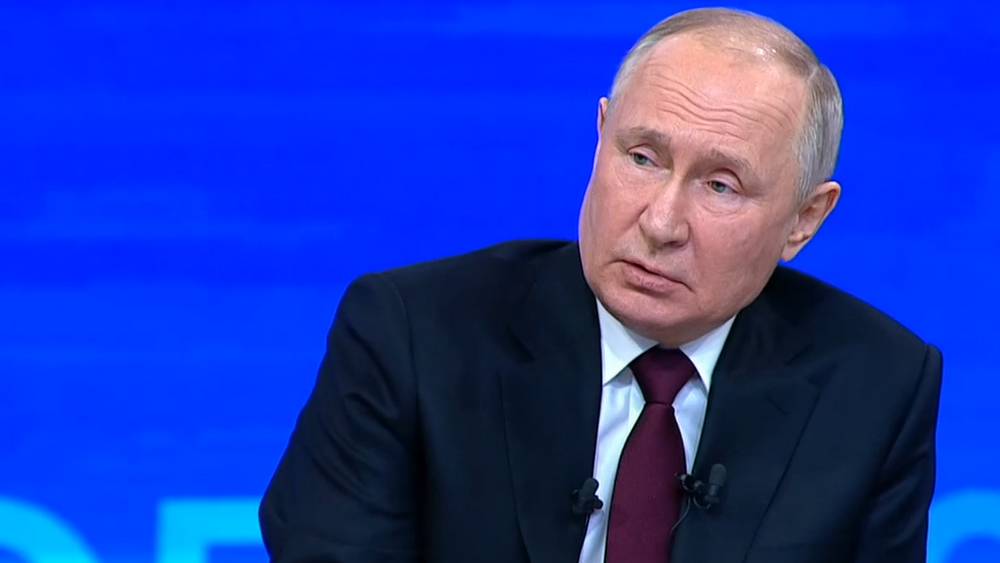 Президент Путин: По итогам года зарплаты растут на 8 процентов