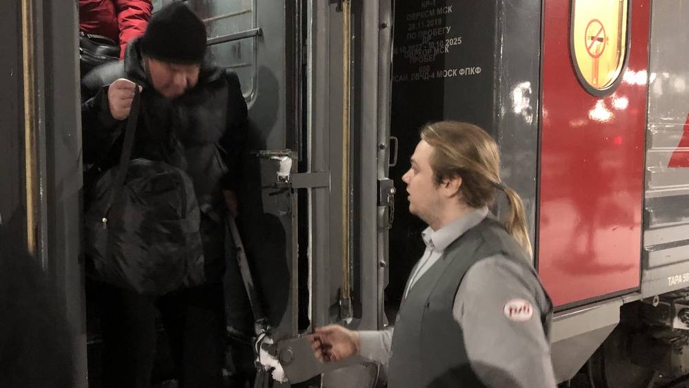 Молодой брянский проводник поразил пассажиров московского поезда