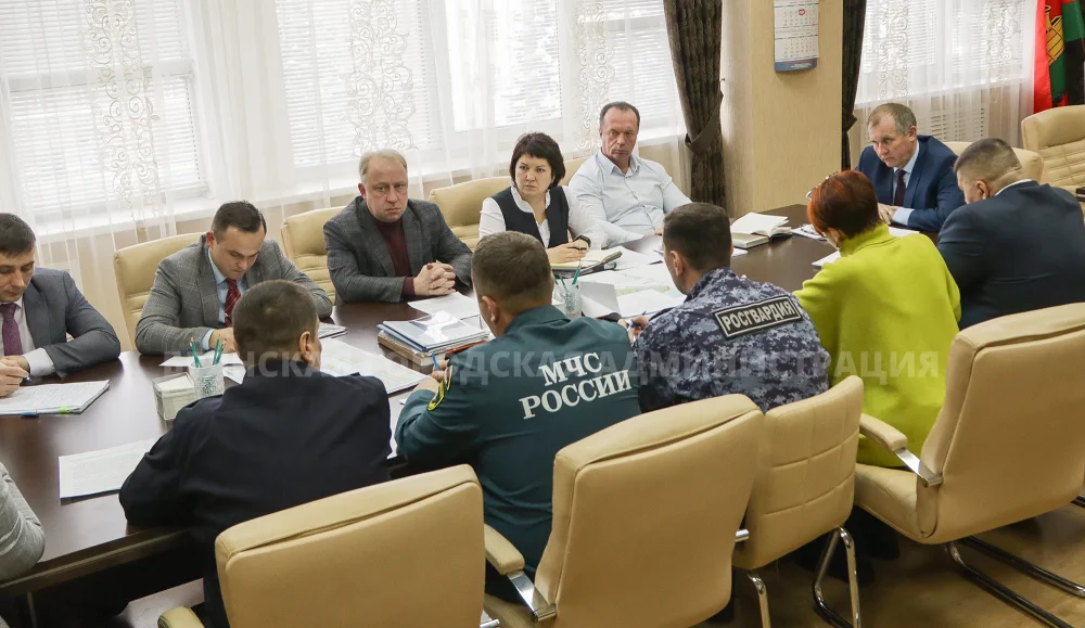 Власти Брянска заявили о масштабных проверках в учебных заведениях города