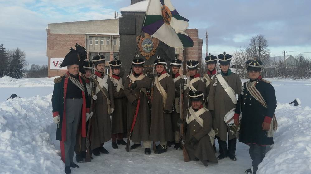 По Севску прошли воины графа Каменского полка