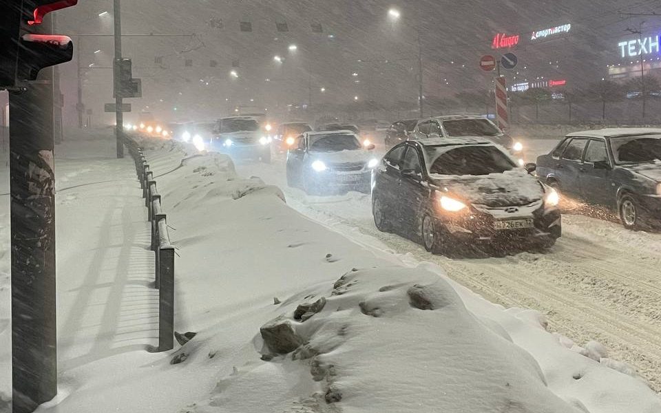 В Брянске к пробке на улице Горького прибавились другие заторы