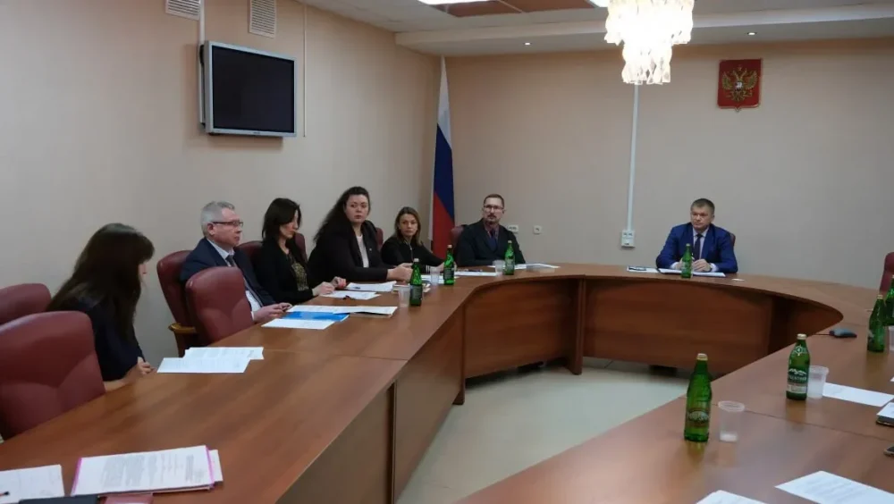 В Брянске четыре юриста успешно сдали экзамены на должности судей