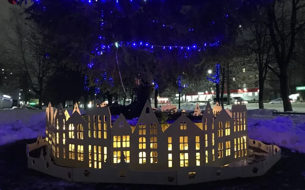 Брянские арестанты помогли украсить город к новогодним праздникам