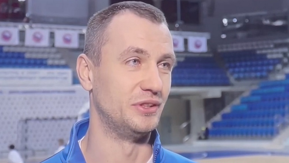 Первый канал рассказал о брянском тренере по фехтованию Игоре Ревуцком