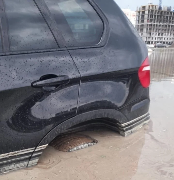Житель Брянска отсудил у коммунальщиков более 1 млн рублей за затопленный автомобиль
