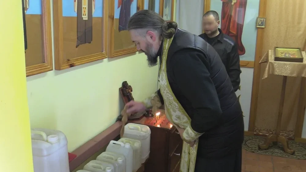 В исправительных учреждениях Брянской области отпраздновали Крещение Господня