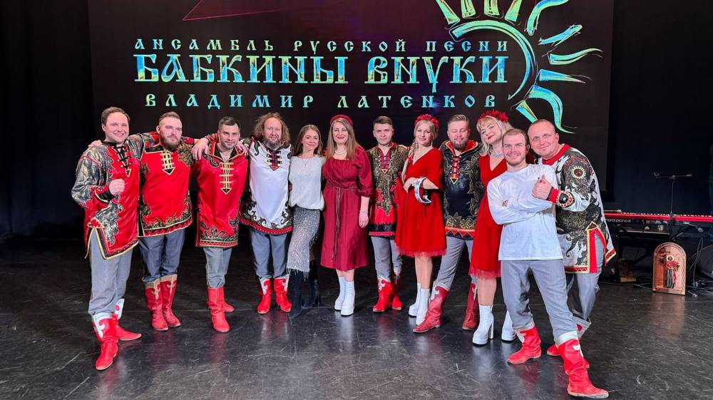 «Бабкины внуки» подарили брянцам русскую песню в канун Рождества