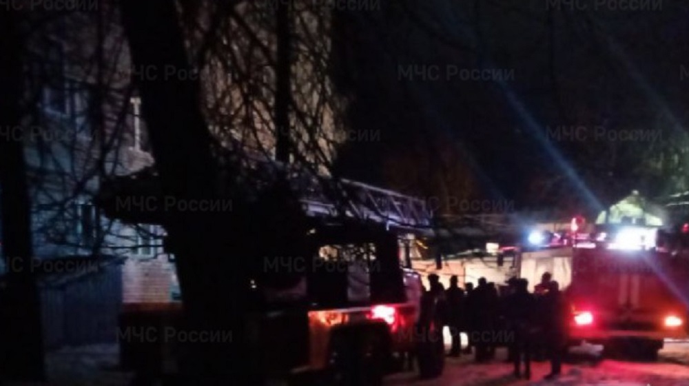 В Дятьковском районе Брянской области при пожаре в пятиэтажке погиб 60-летний мужчина