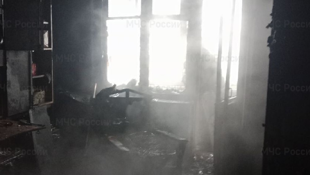 В Брянске на улице Металлургов при пожаре в пятиэтажке погибла женщина