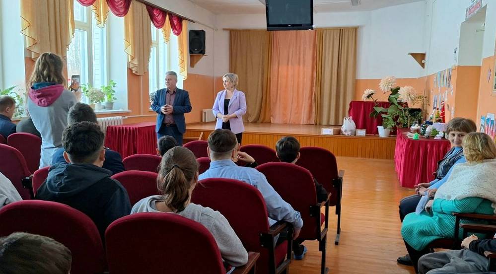 Инна Мухина: Всегда готова поддержать ребят и оказать необходимую защиту их интересов