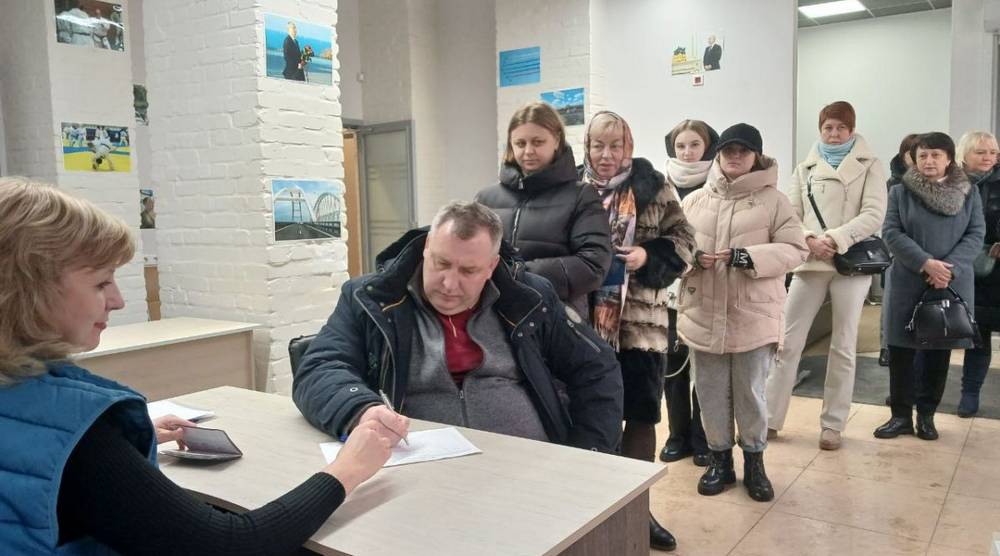 В Брянской области проходит единый день сбора подписей в поддержку выдвижения Президента