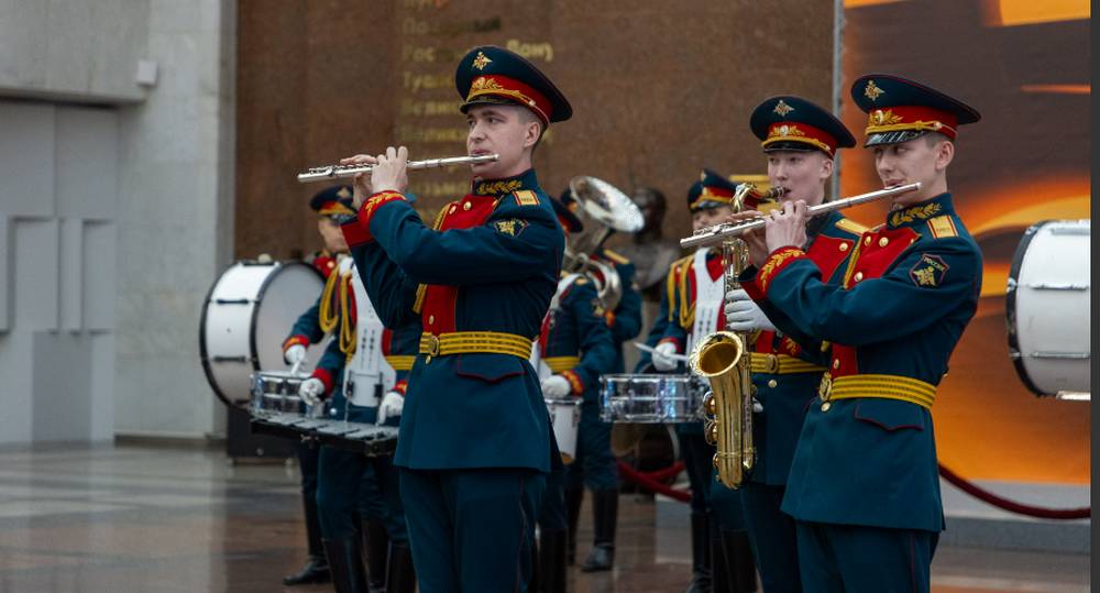 Новобранцы из Брянской области стали солдатами Преображенского полка в Музее Победы