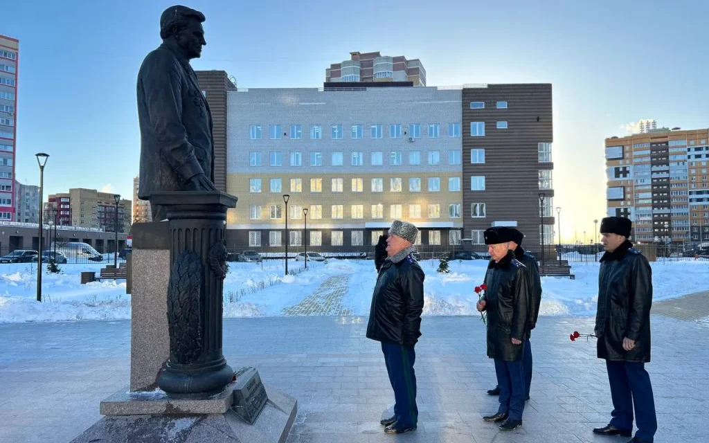 Брянские прокуроры отметили 302 годовщину надзорного ведомства