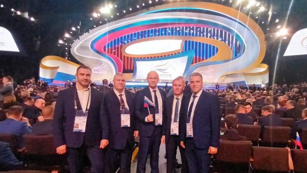 Брянцы приветствовали Владимира Путина во время вручения премии