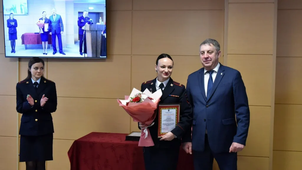 Брянский губернатор поблагодарил полицейских за эффективную работу в 2023 году