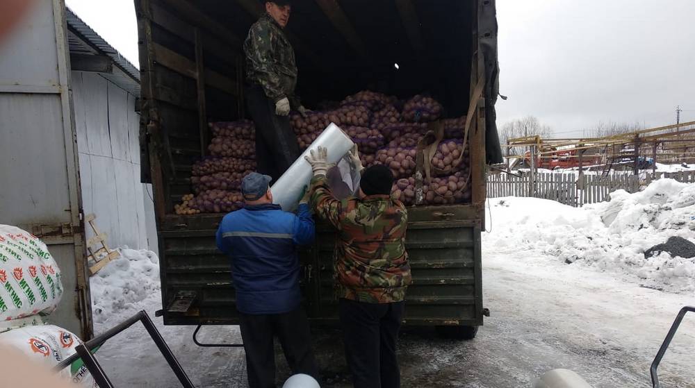 С брянской гуманитарной помощью в зону СВО отправлены Православные символы