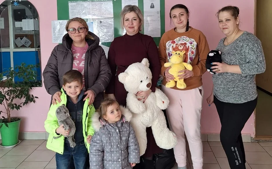 В Брянске детский омбудсмен навестила семьи переселенцев из Донбасса и Украины