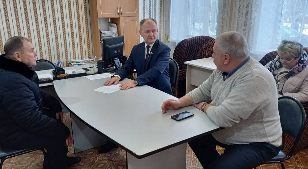 «Единая Россия» проводит региональную неделю встреч с депутатами