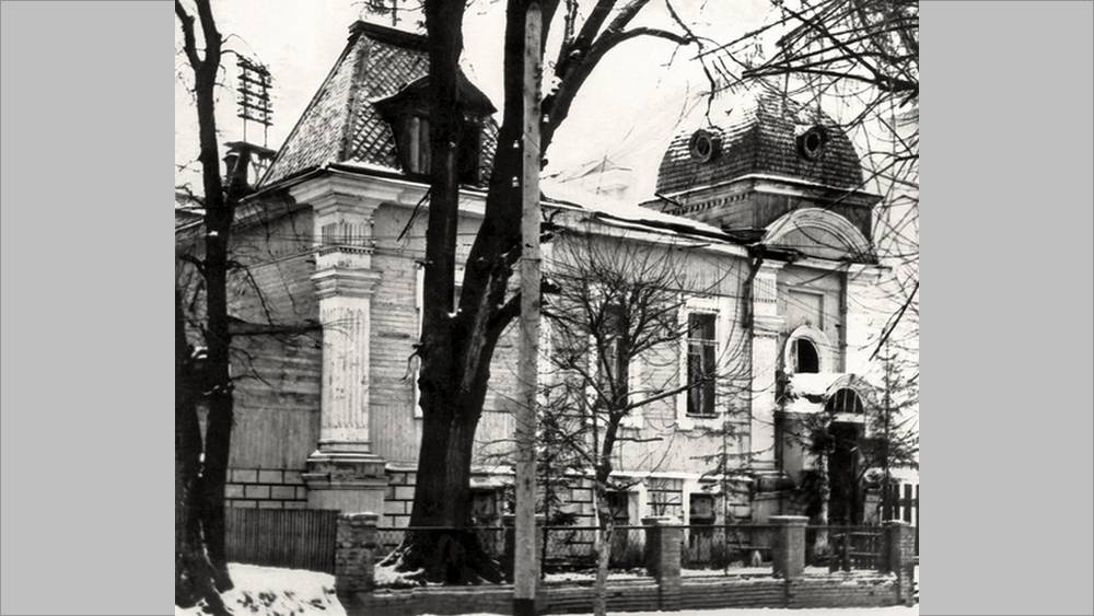 В Брянске опубликовал фото старинного дома Баженовых