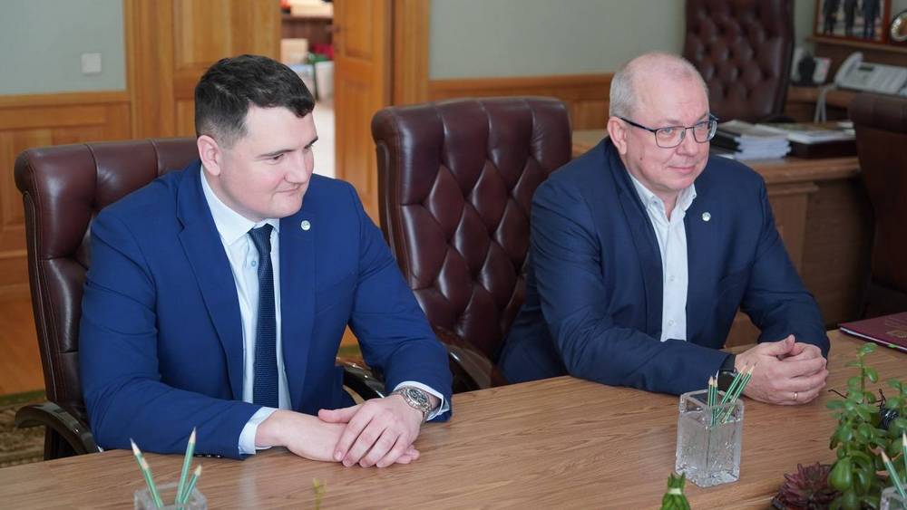 Брянский губернатор Богомаз провел встречу с новым гендиректором БМЗ
