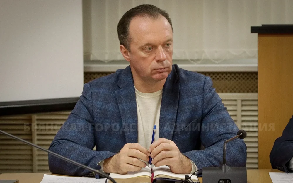 Ямки на гарантийных дорогах Брянска подрядчики уберут до 20 февраля