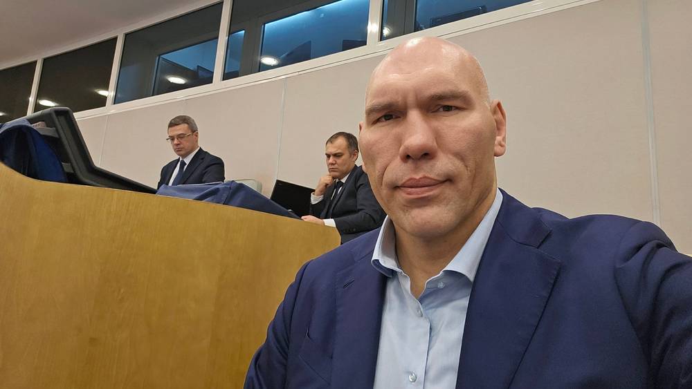 Брянский депутат Николай Валуев пожаловался на 24-часовые сутки
