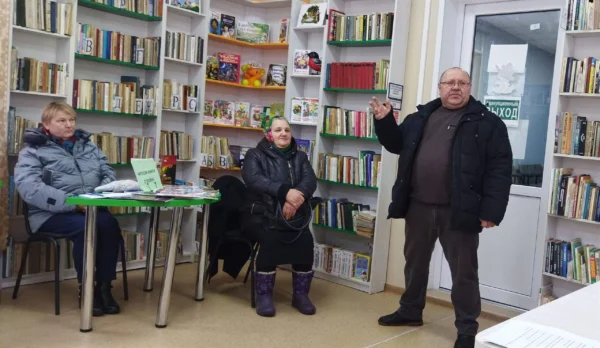В приграничном брянском селе Зернове на сходе попросили открыть магазин