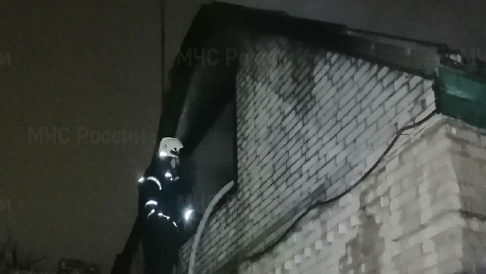 В Бежицком районе Брянска сгорел жилой дом на улице Делегатской