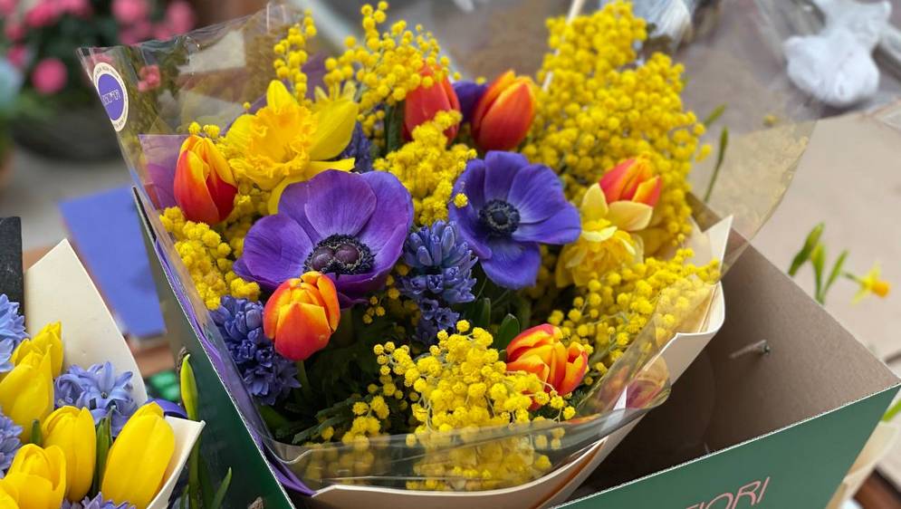 Мужчины в Брянской области смогут купить к 8 Марта отечественные и зарубежные цветы
