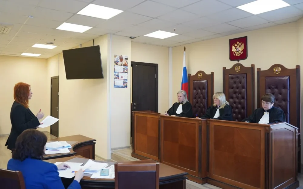 Осужденную за коррупцию проректора брянского университета оставили в колонии